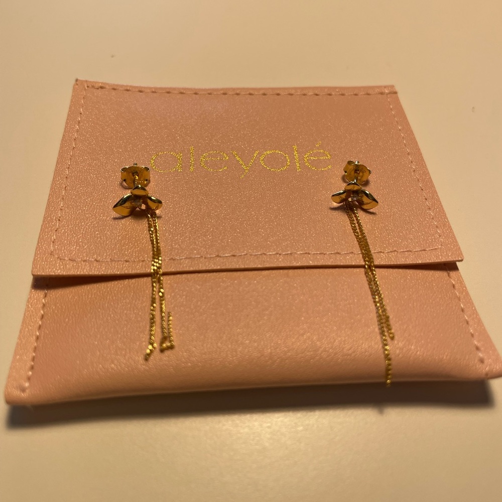14k gold plated Aleyole flower drape earrings